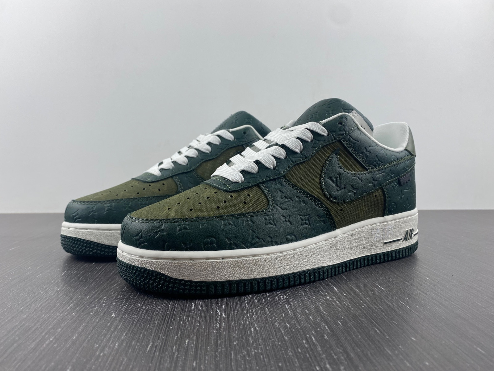 lvt x nike air force1