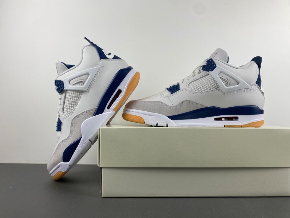 Nike SB x Air Jordan 4 “Navy” DR5415-100