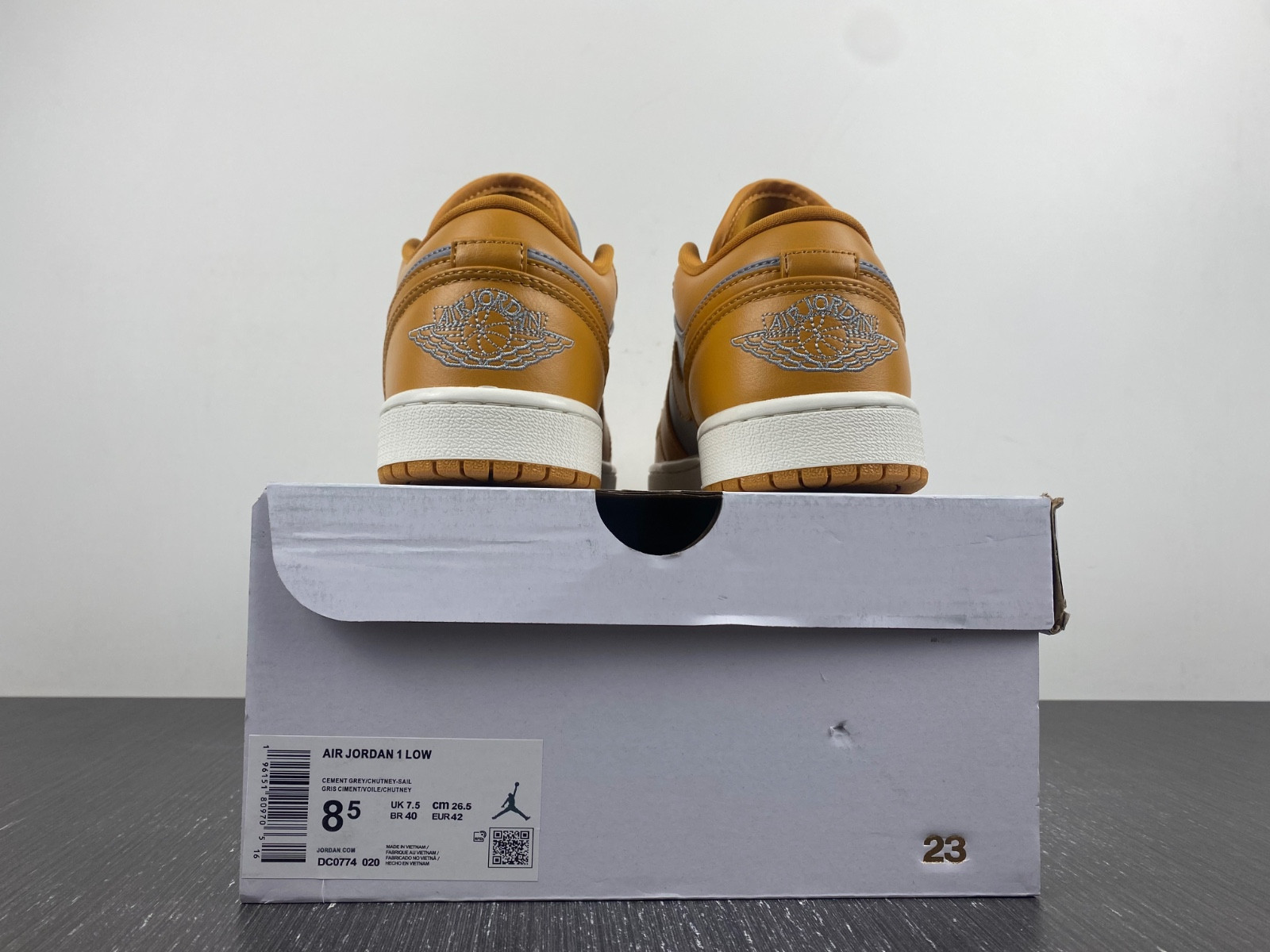 air jordan 1 low curry grey dc0774-020