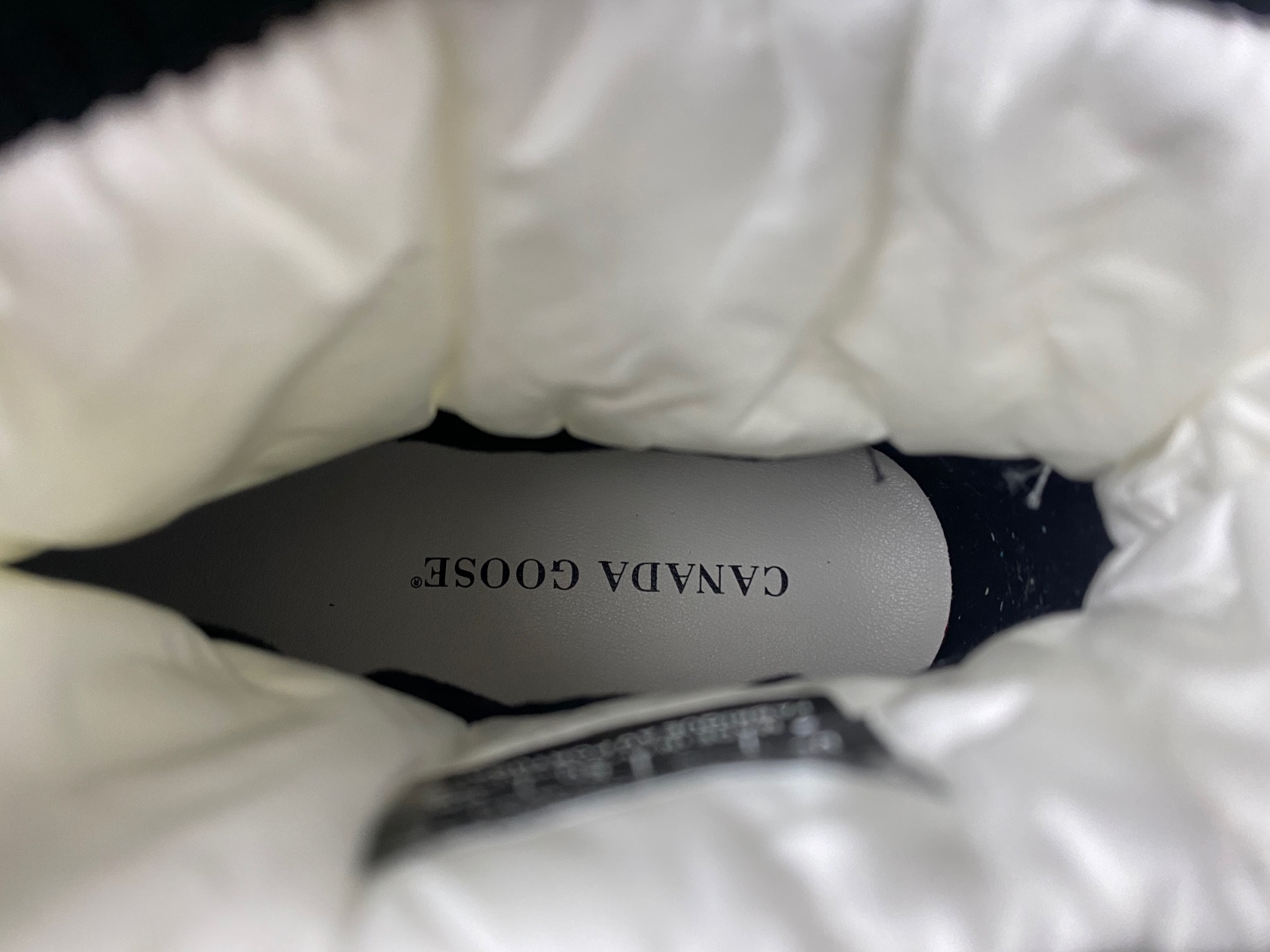 Can*a Go*e womens toronto