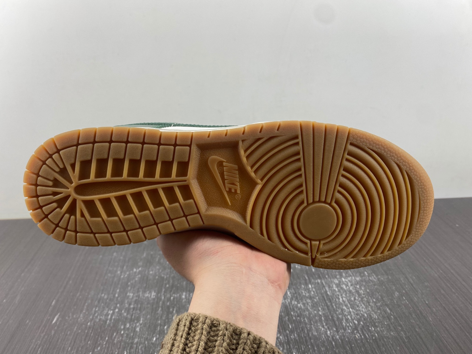 nike dunk low lx wmns gorge green fj2260-002