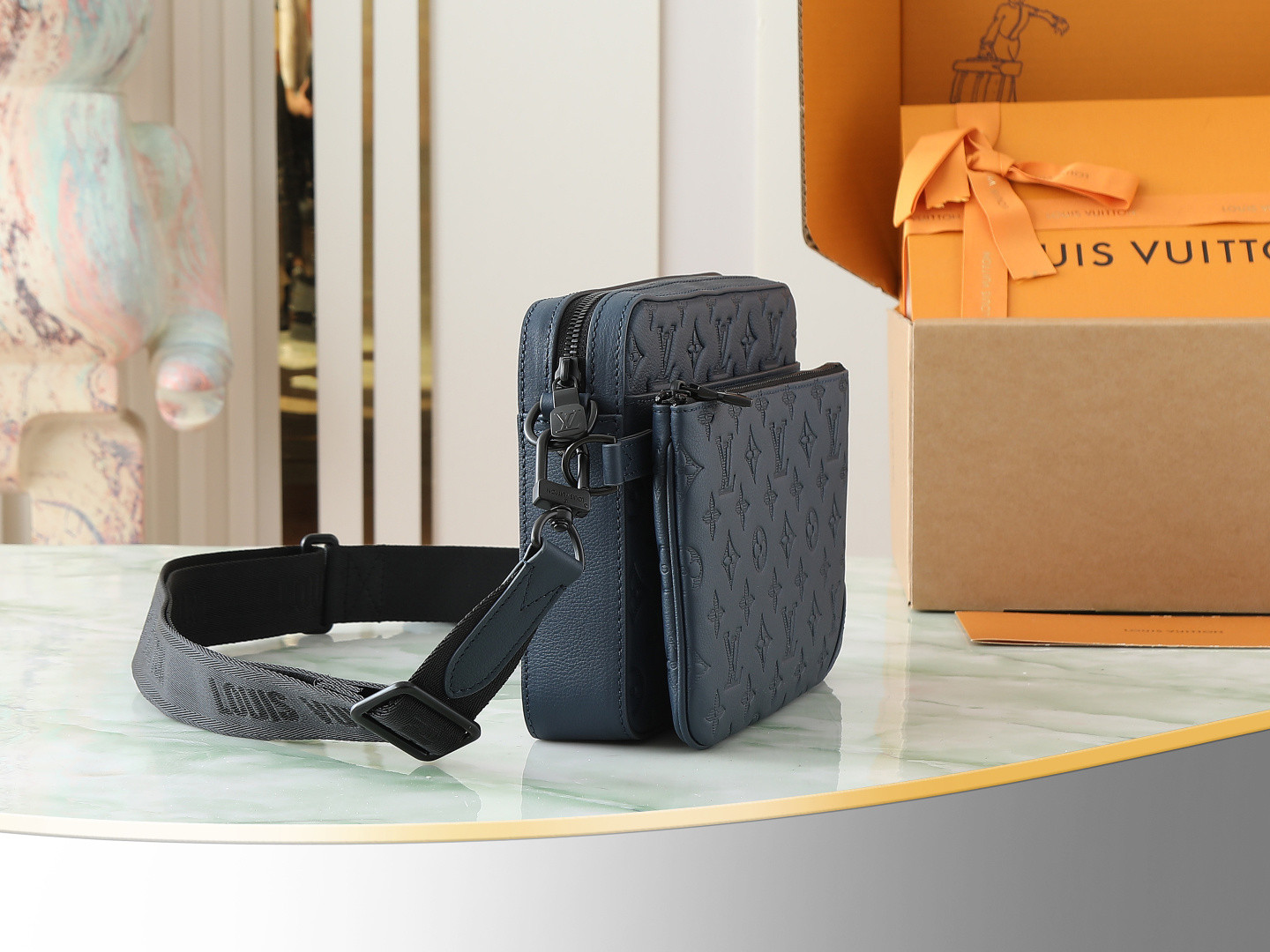 LVT PURSE bLUE