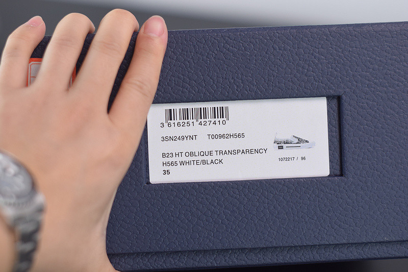 dio* x converse sneaker