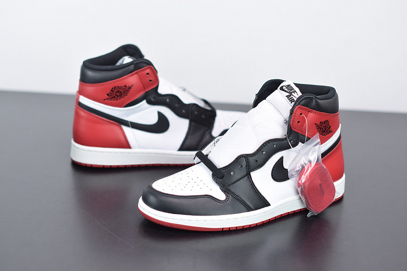 air jordan 1 retro high og "black toe 2016 release" 555088-125