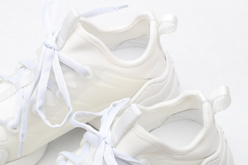 DIO* D-CONNECT SNEAKER