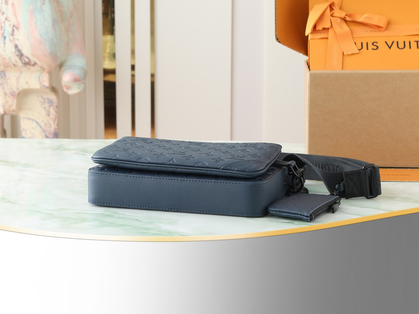 LVT PURSE bLUE