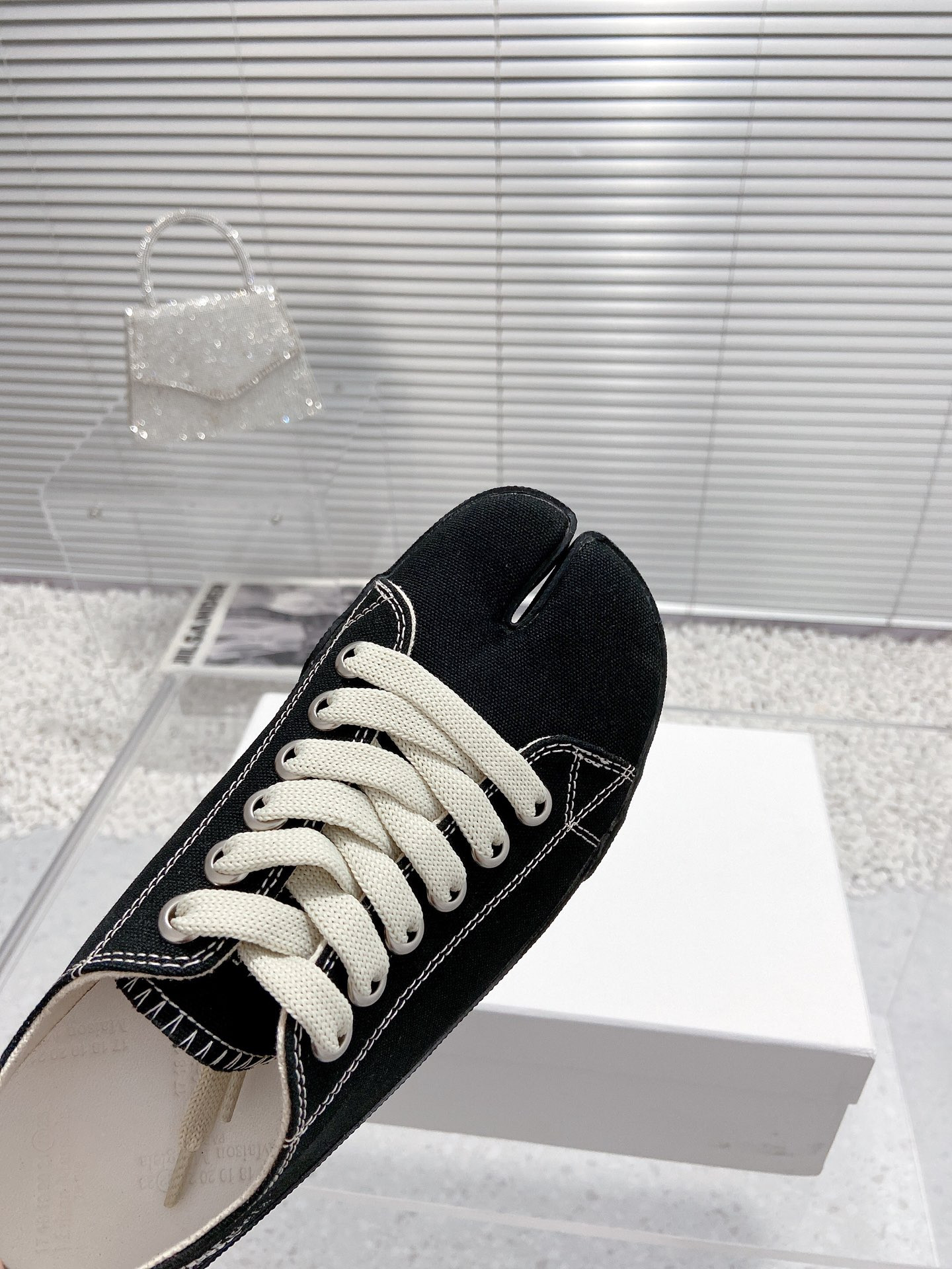 ma1s0n Marg*e1a sneaker