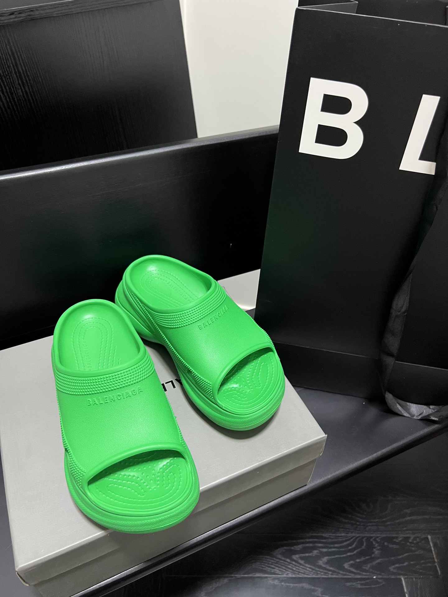 Balenciaga sLIDE