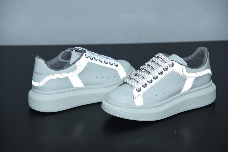 alexer mceen sneakers