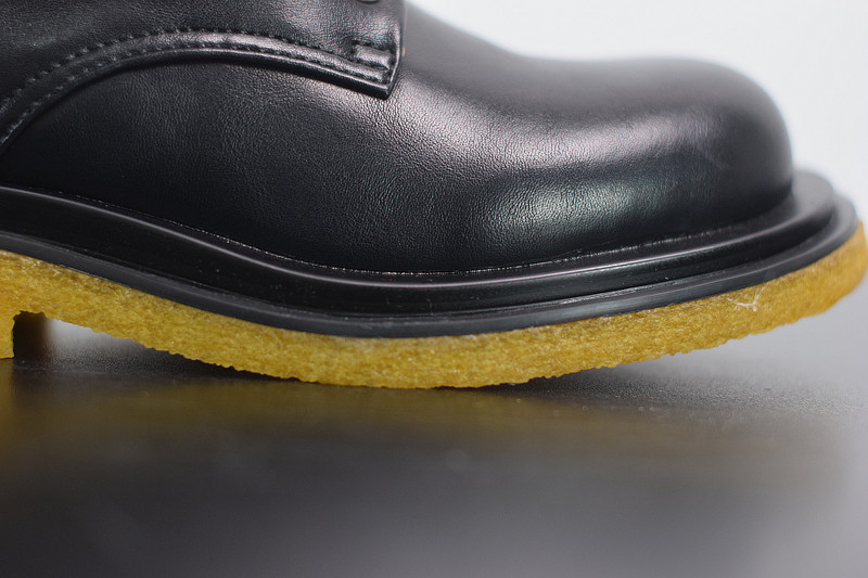 Bo*te*ga ve*ne*ta sneaker