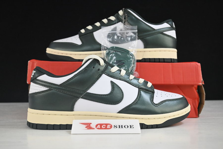 nike sb dunk low “vintage green” dq8580-100