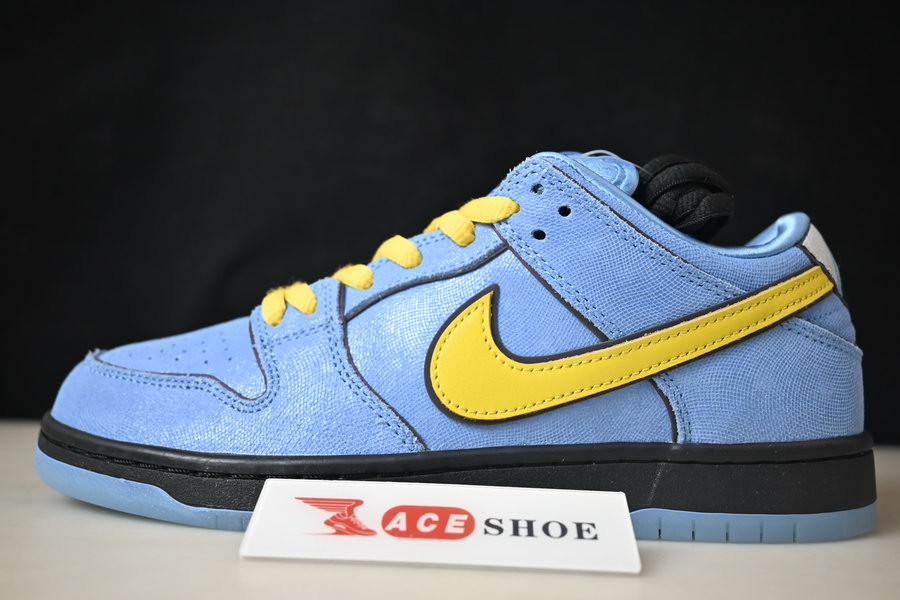 the powerpuff girls x nike sb dunk low “bubbles” fz8320-400