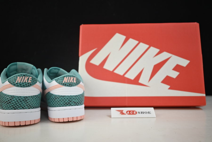 nike dunk low “snakeskin” dr8577-300