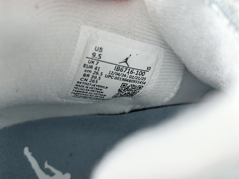 Air Jordan 4 Denim “Worn Blue” IB6716-100