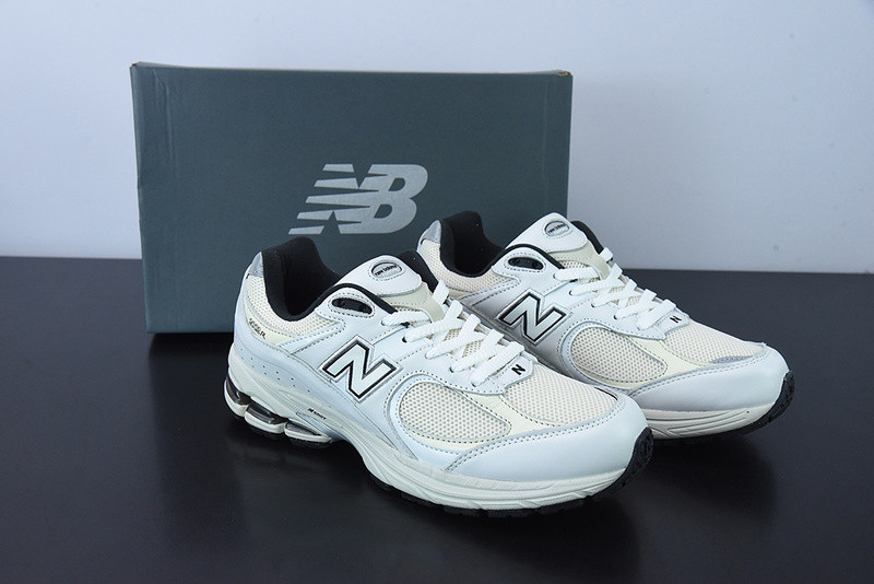 new balance sneaker