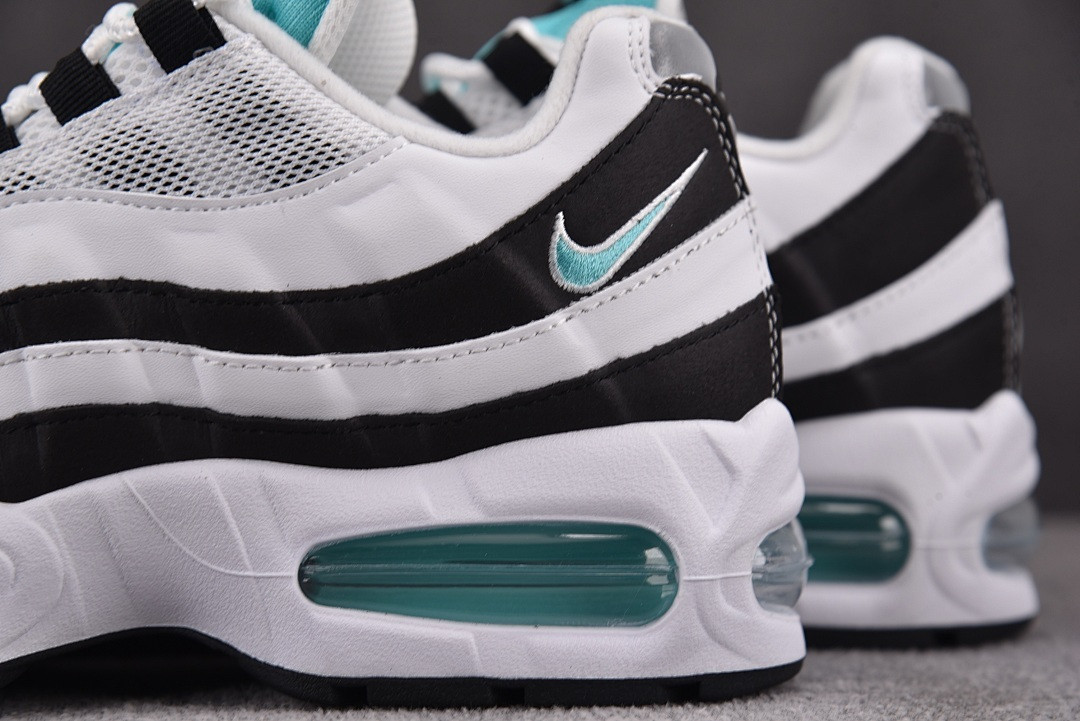 Nike Air Max 95 OG “Black Border” IM7409-100