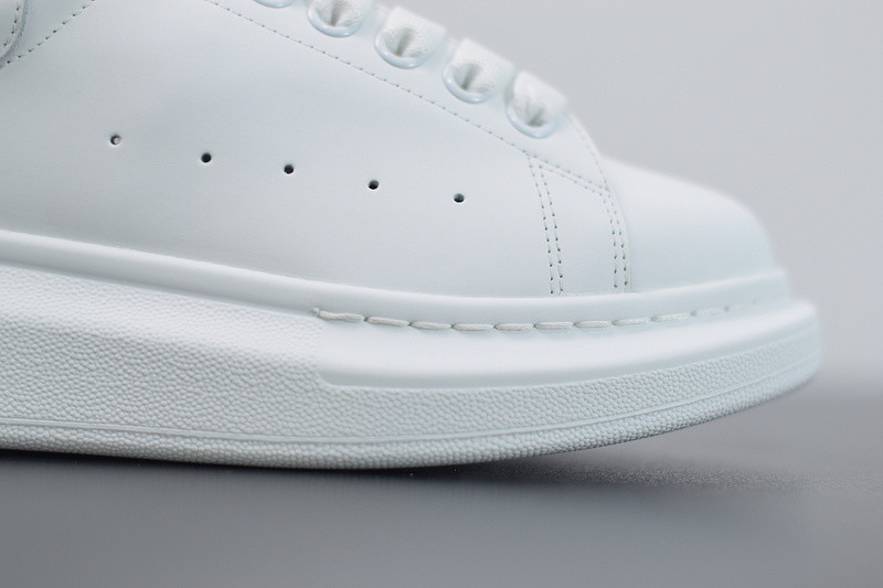 alexer mceen sneakers