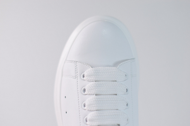 alexer mceen sneakers