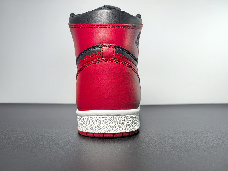 Air Jordan 1 Retro 85 