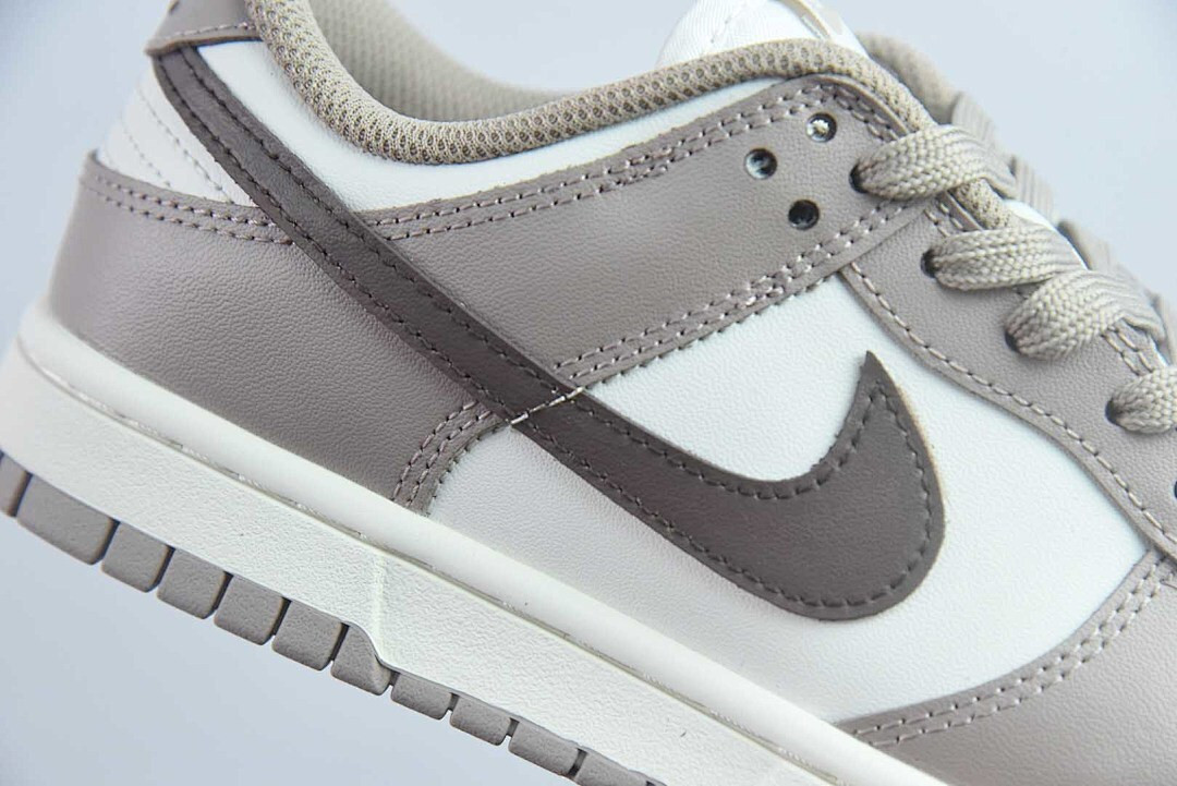 Nike Dunk Low "Diffused Taupe" DD1503-125