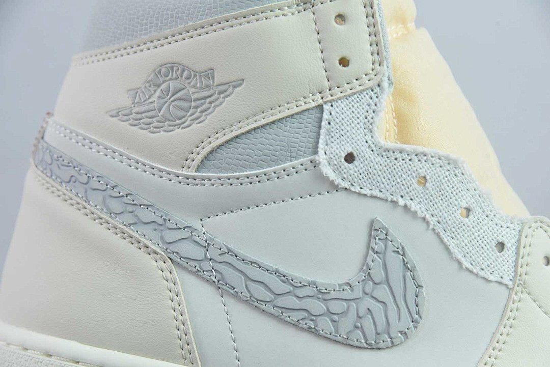Air Jordan 1 High OG Sail University Red IH4363-100