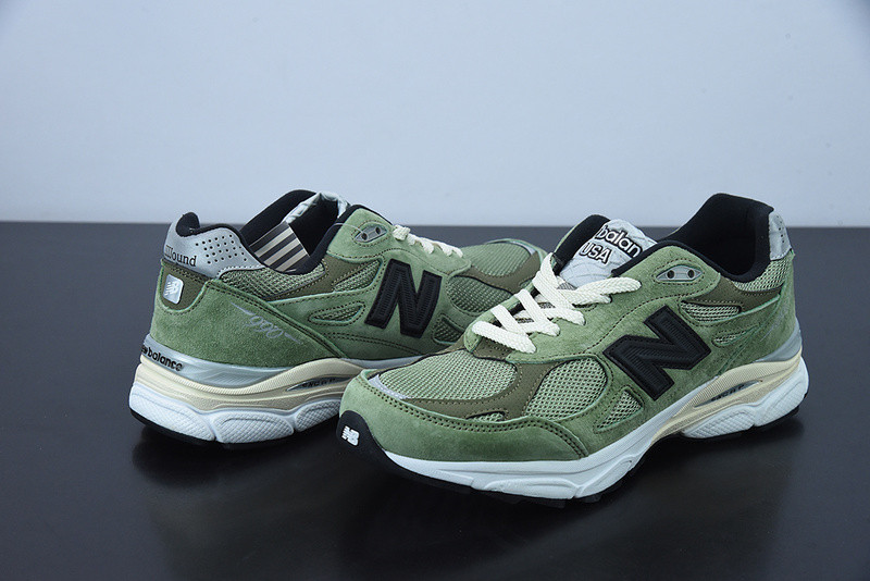 new balance sneaker