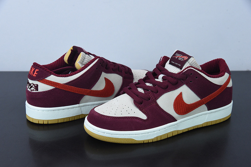 skate like a girl x nike sb dunk low dx4589-600