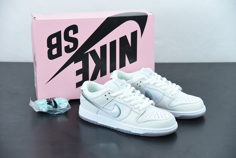 nike sb dunk low Di*m*nd s*pply co white Di*m*nd bv1310-100