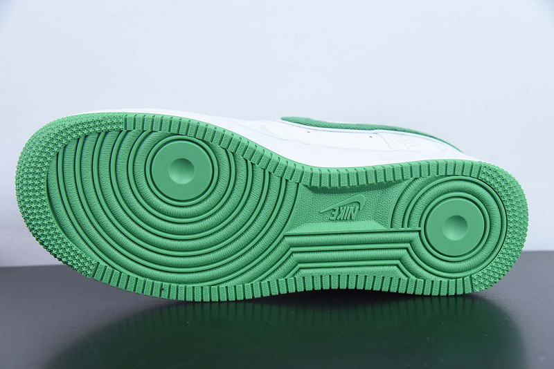 lvt x nike air force1