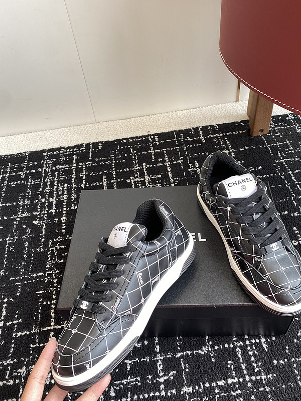 Chanel Sneaker