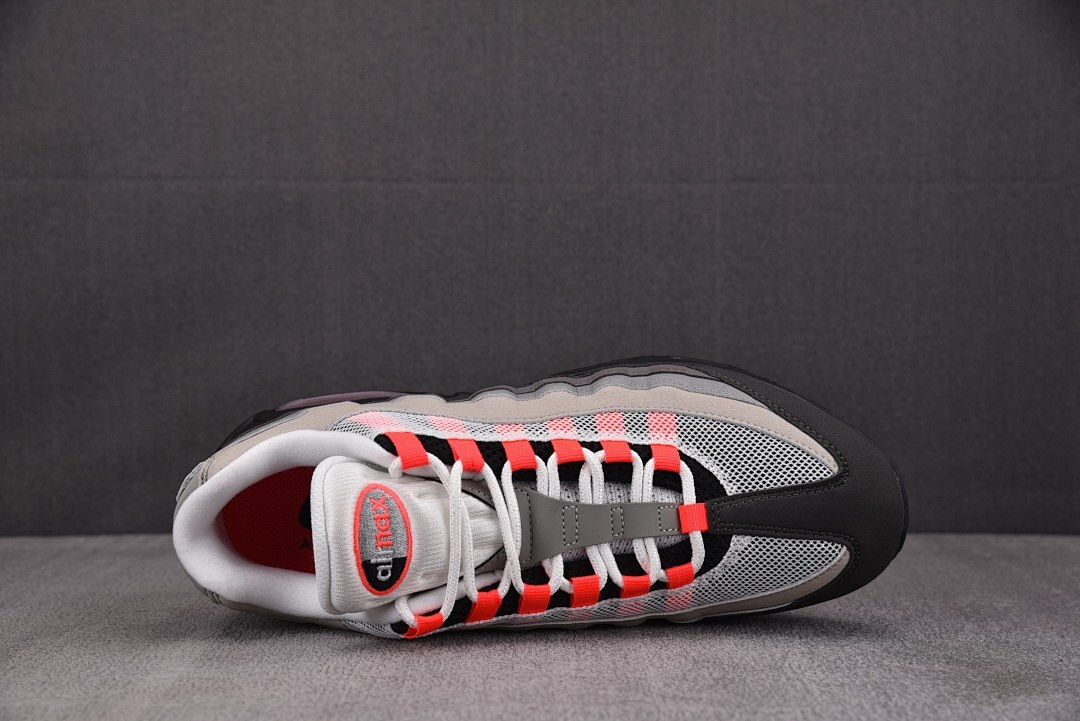NIKE Air Max 95 