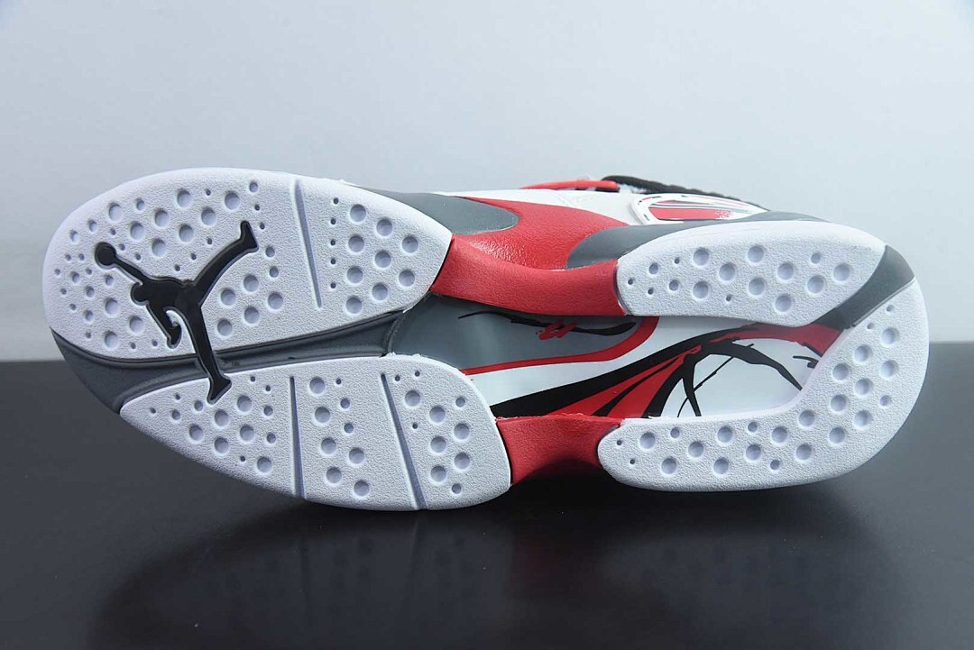 Air Jordan 8 