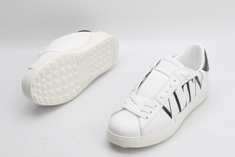 valentino garavani sneaker