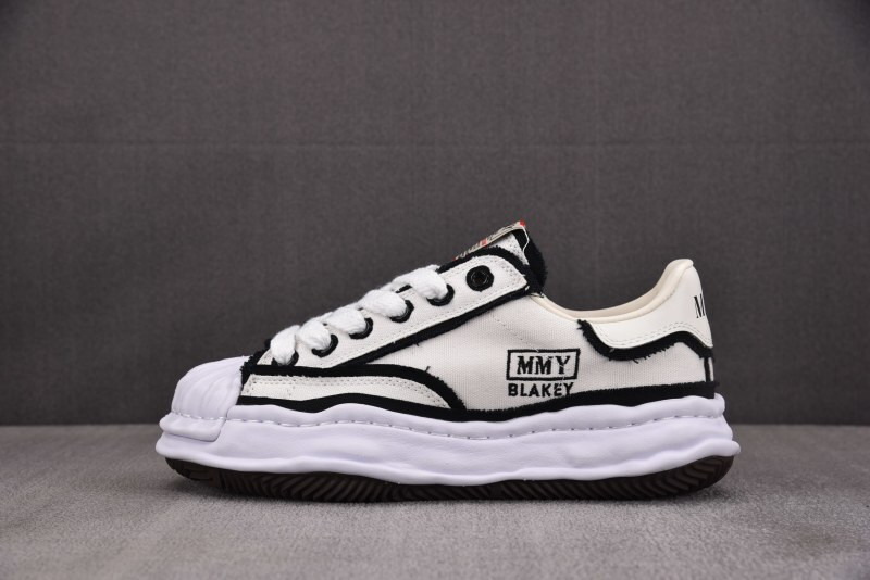 Ma1s0n mihara yasuhiro sneaker