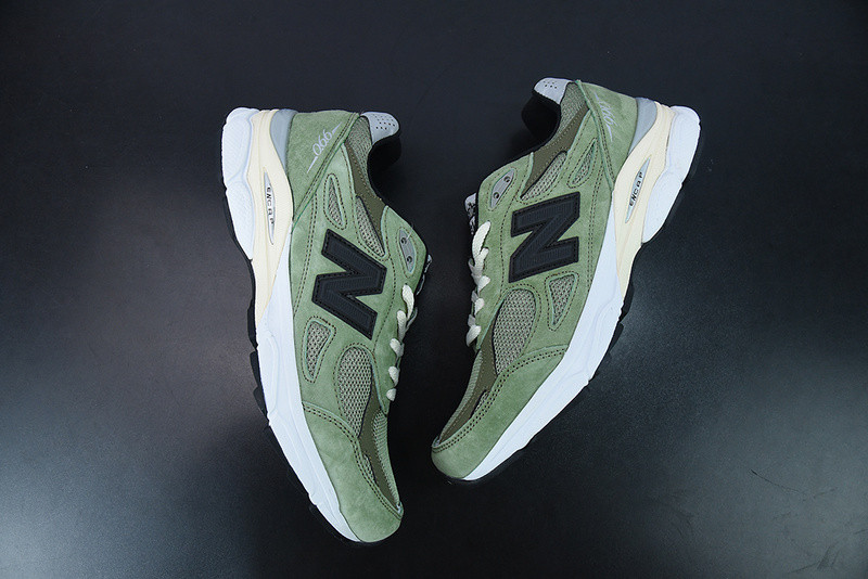 new balance sneaker