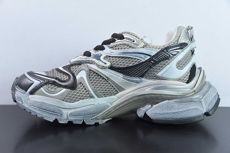 Ba*len*cia*ga runner sneaker