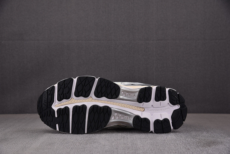 As*ic*s x ronnie fieg gel kayano 12.1 