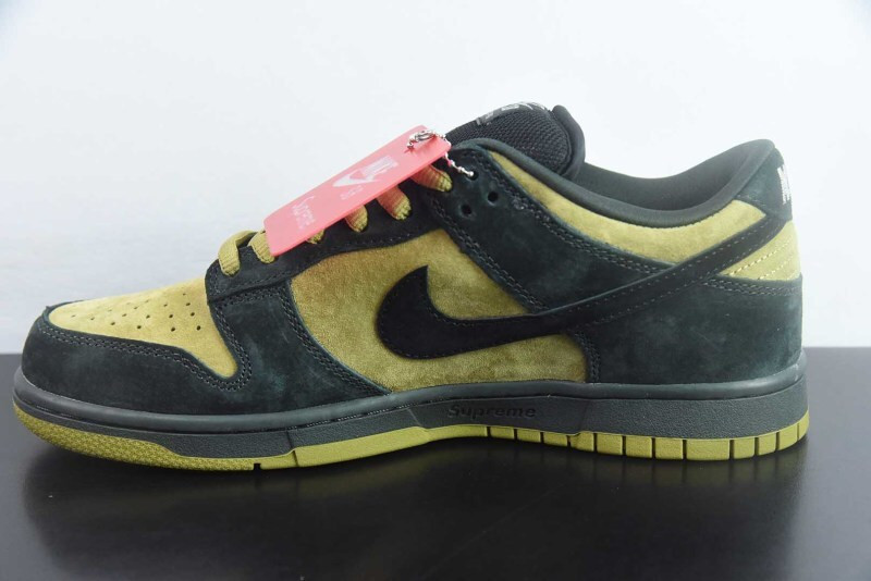 nike x Svp*me sb dunk low 
