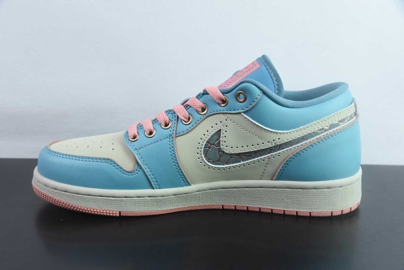 Air Jordan 1 Low SE 