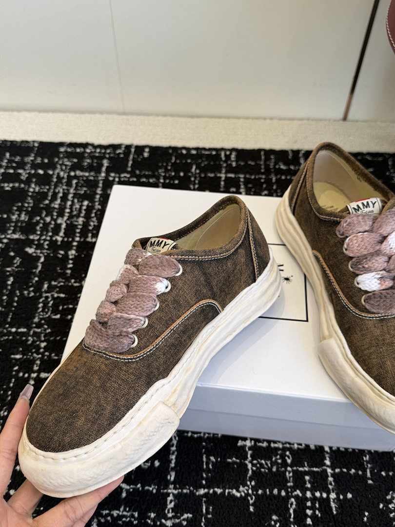 Ma1s0n mihara yasuhiro sneaker