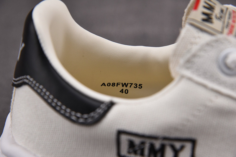 Ma*s*n mihara yasuhiro sneaker