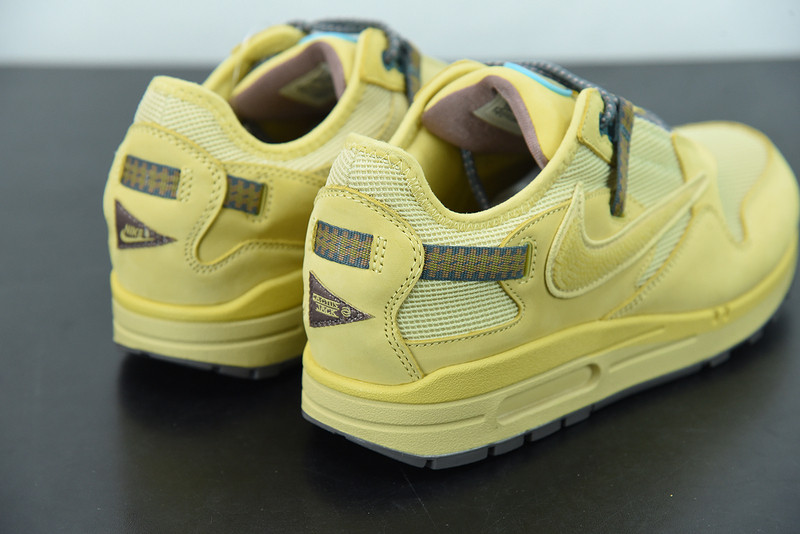 travis scott x nike air max 1 "“saturn gold
