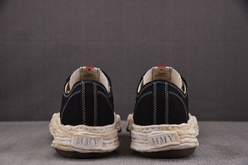 Ma1s0n mihara yasuhiro sneaker