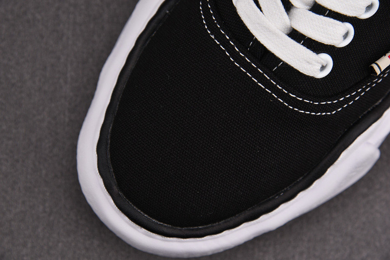 Ma*s*n mihara yasuhiro sneaker