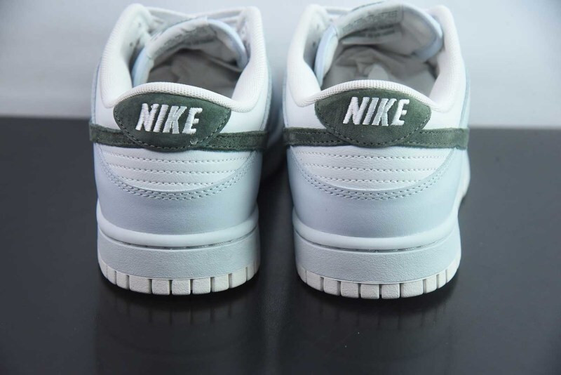 Nike Dunk Low Light Silver Juniper Green IM3371-030