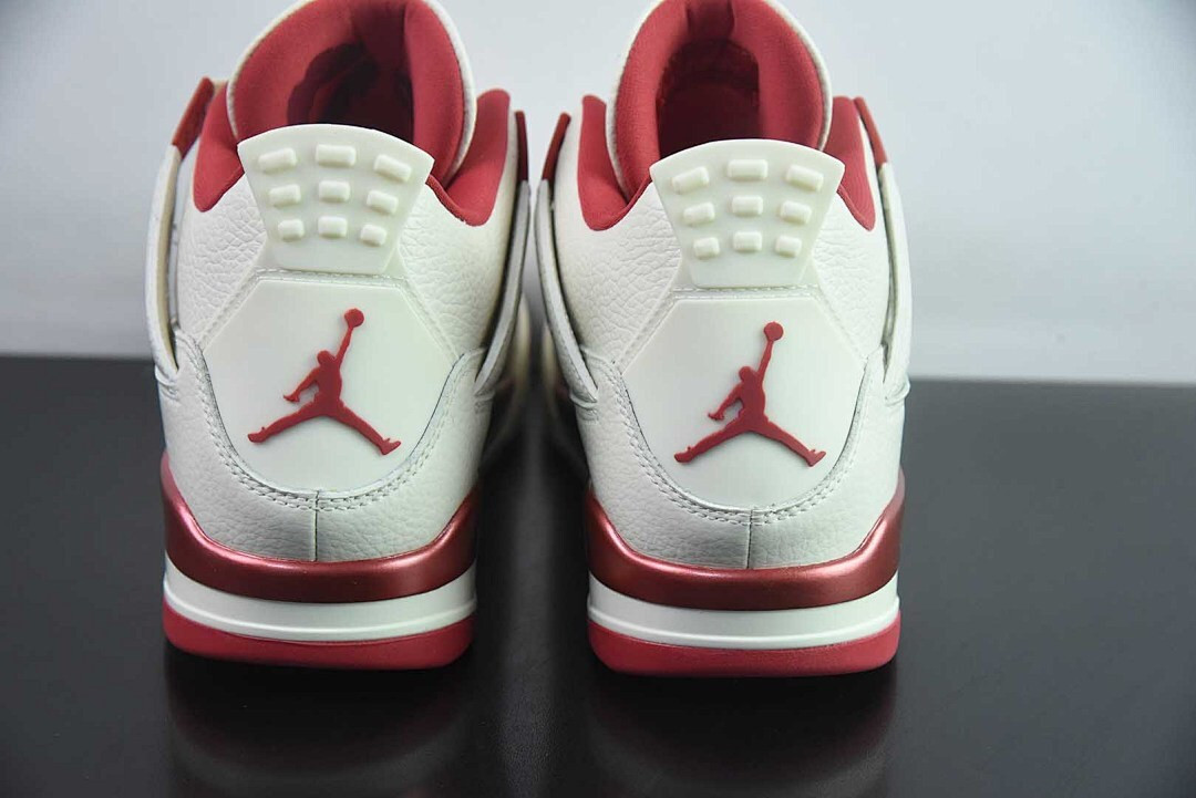 Air Jordan 4 "Sierra Red" HV0823-108