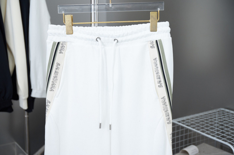 Ba*len*cia*ga clothes