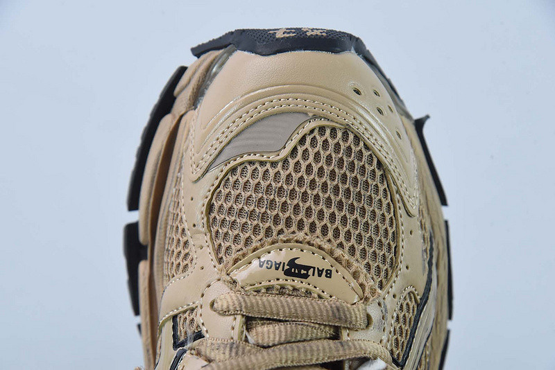 Ba*len*cia*ga runner sneaker