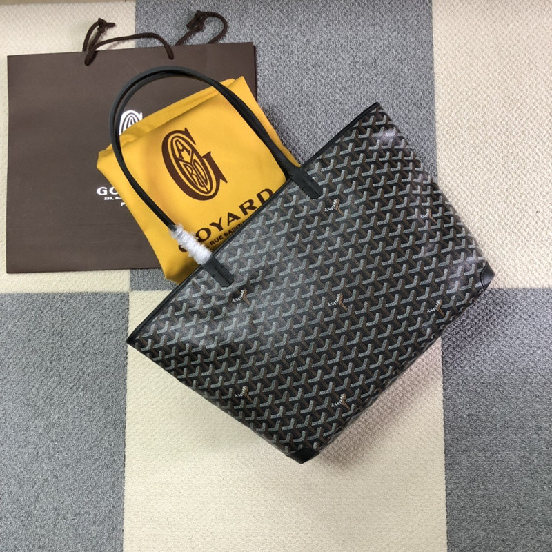 GOYARD PURSE