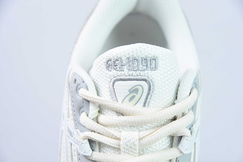 As*ic*s tiger gel-1090